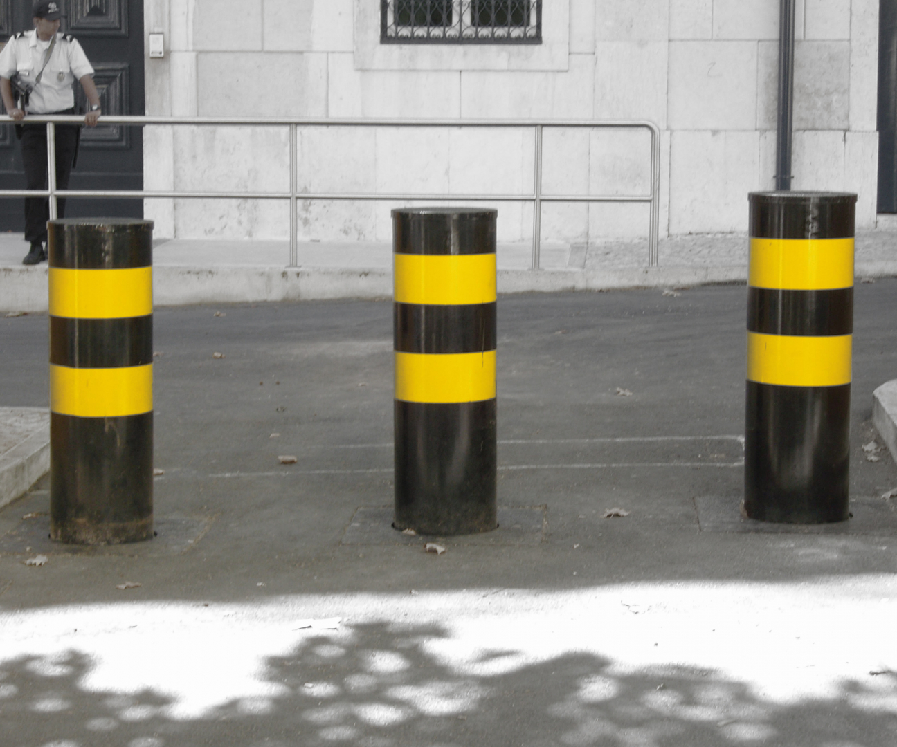 Static bollard - Scimitar Static